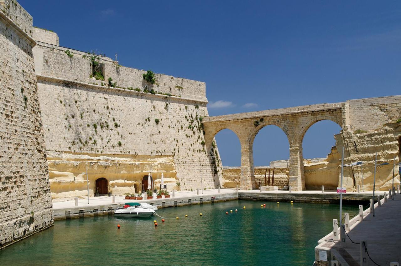 Traditional Maltese Townhouse, Roof Terrace And Views Senglea Exteriér fotografie